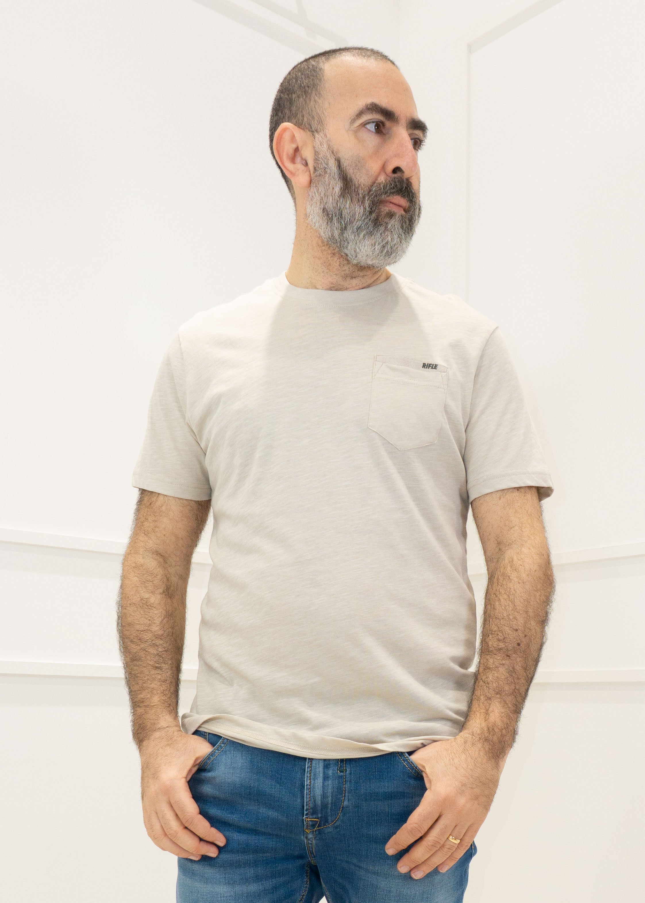 Rifle - T-Shirt m/m taschino Rifle - BEIGE