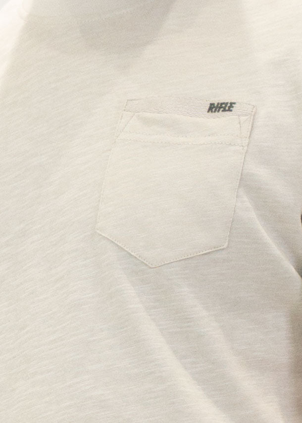 Rifle - T-Shirt m/m taschino Rifle - BEIGE
